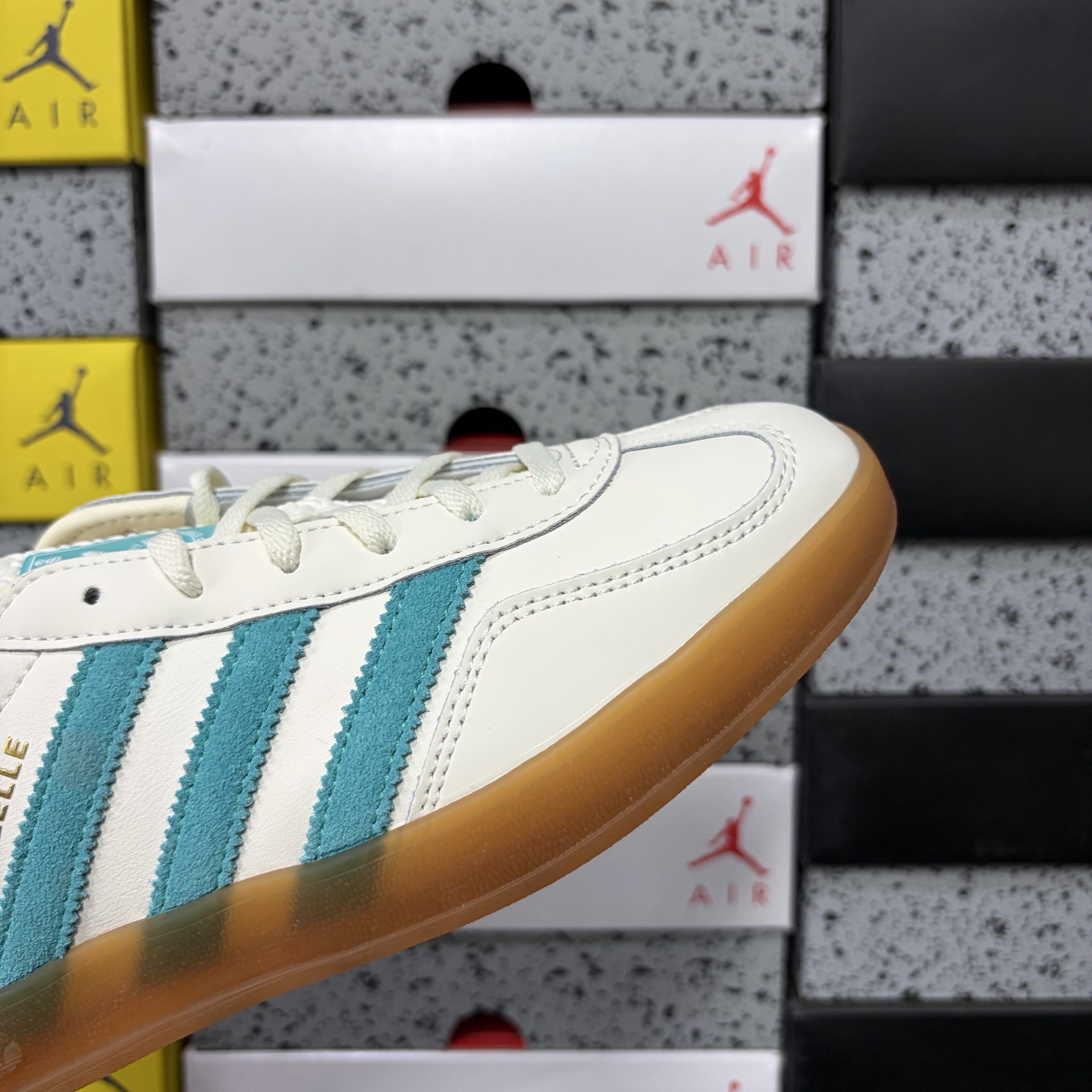 Adidas Originals Gazelle INdoor  白绿生胶  阿迪达斯 三叶草休闲防滑耐