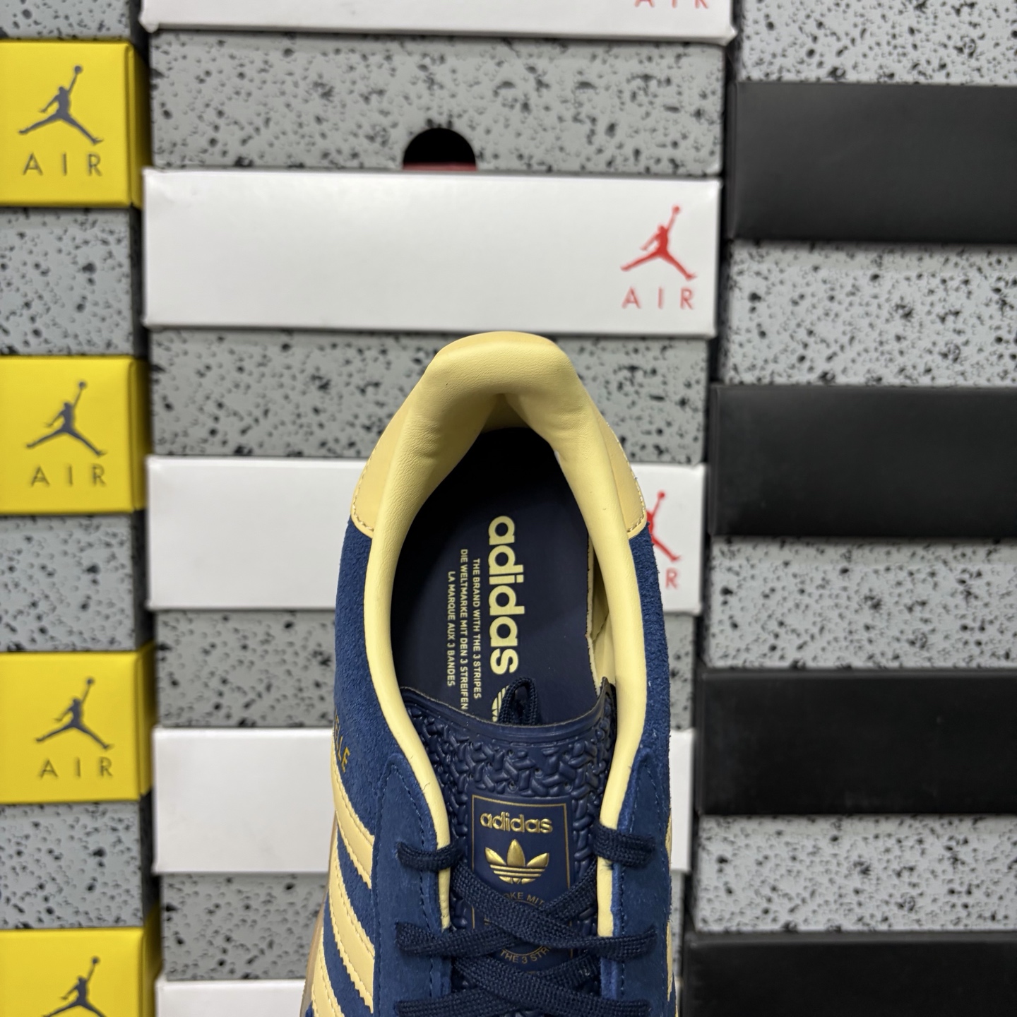 Adidas Originals Gazelle INdoor 深兰奶黄  阿迪达斯 三叶草休闲防滑耐磨