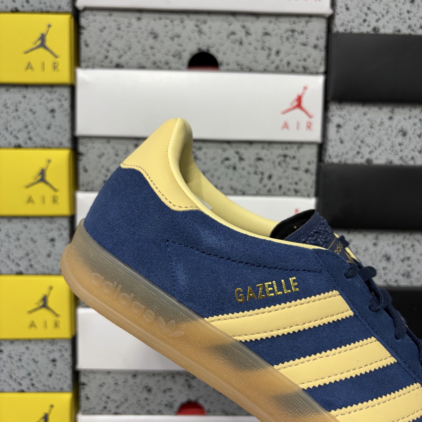 Adidas Originals Gazelle INdoor 深兰奶黄  阿迪达斯 三叶草休闲防滑耐磨