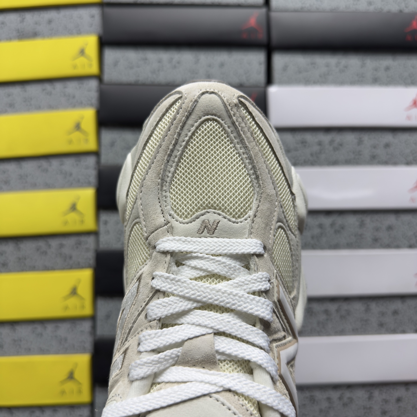 C版纯原 New Balance NB9060 联名款 米黄 复古休闲运动慢跑鞋 UY #鞋款灵感源自设计师本人对夏日的 C版纯原 New Balance NB9060 联名款 米黄 复古休闲运动慢跑鞋 UY #鞋款灵感源自设计师本人对夏日的