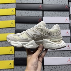 C版纯原 New Balance NB9060 联名款 米黄 复古休闲运动慢跑鞋 UY #鞋款灵感源自设计师本人对夏日的 C版纯原 New Balance NB9060 联名款 米黄 复古休闲运动慢跑鞋 UY #鞋款灵感源自设计师本人对夏日的