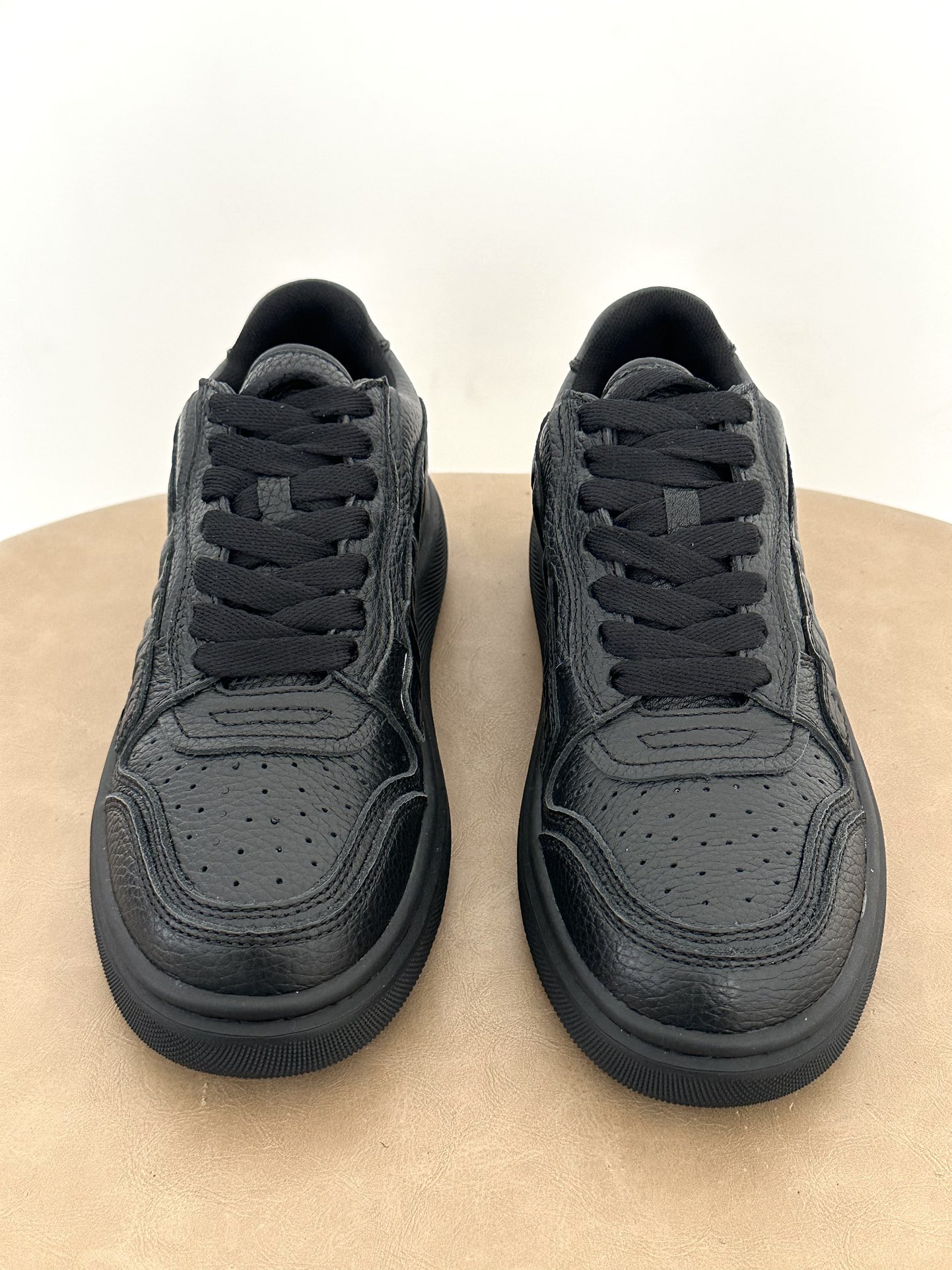 黑色▪️Peldyde AW〰️Puff 运动鞋️\nSize:35-36-37-38-39