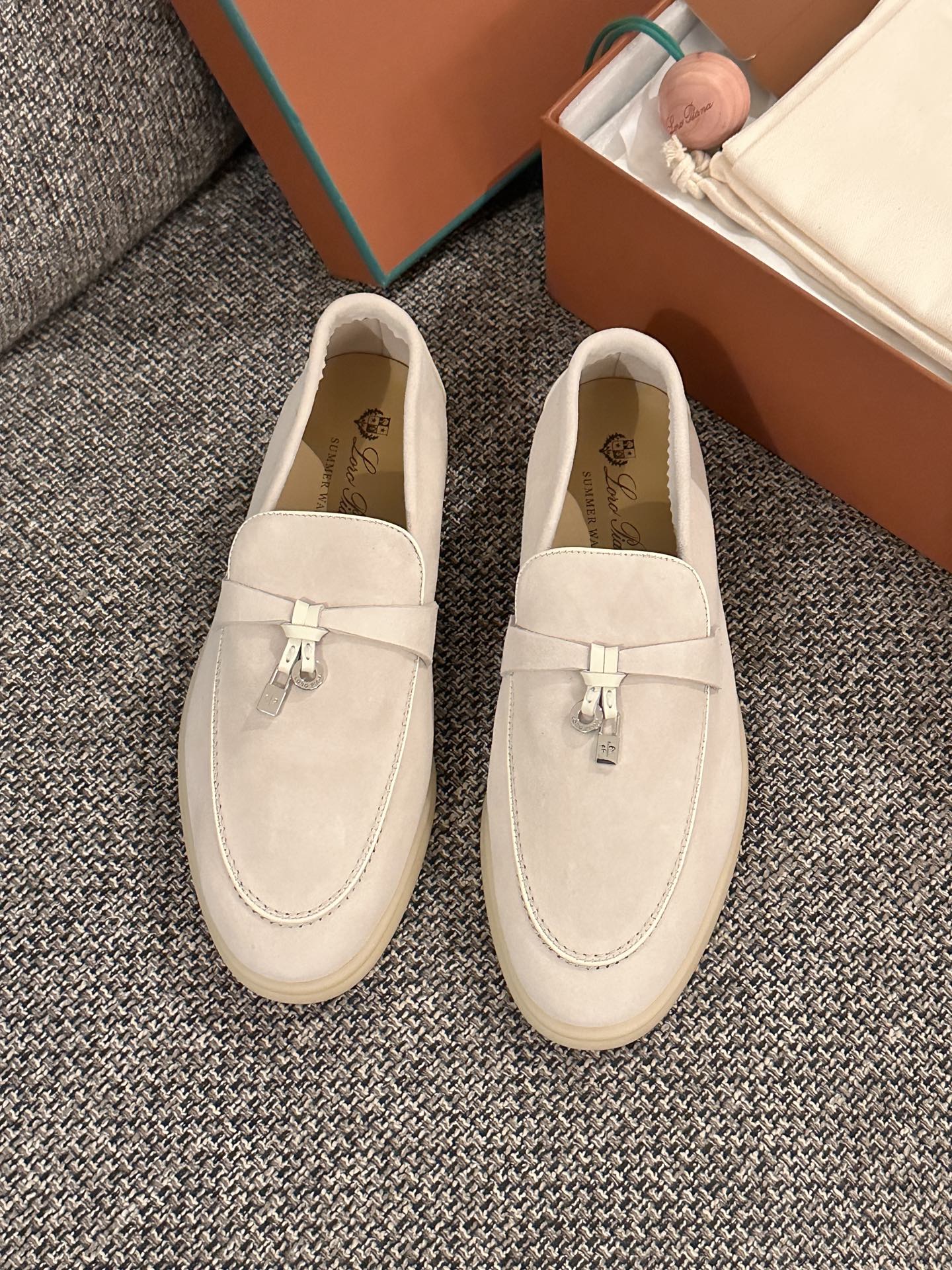 NO:237393,Off-white Size:35-36-37-38-39-40-41-42,loafers,loafers19860909灰白色 Size:35-36-37-38-39-40-41-42,乐福鞋,loafers,Women's Shoes