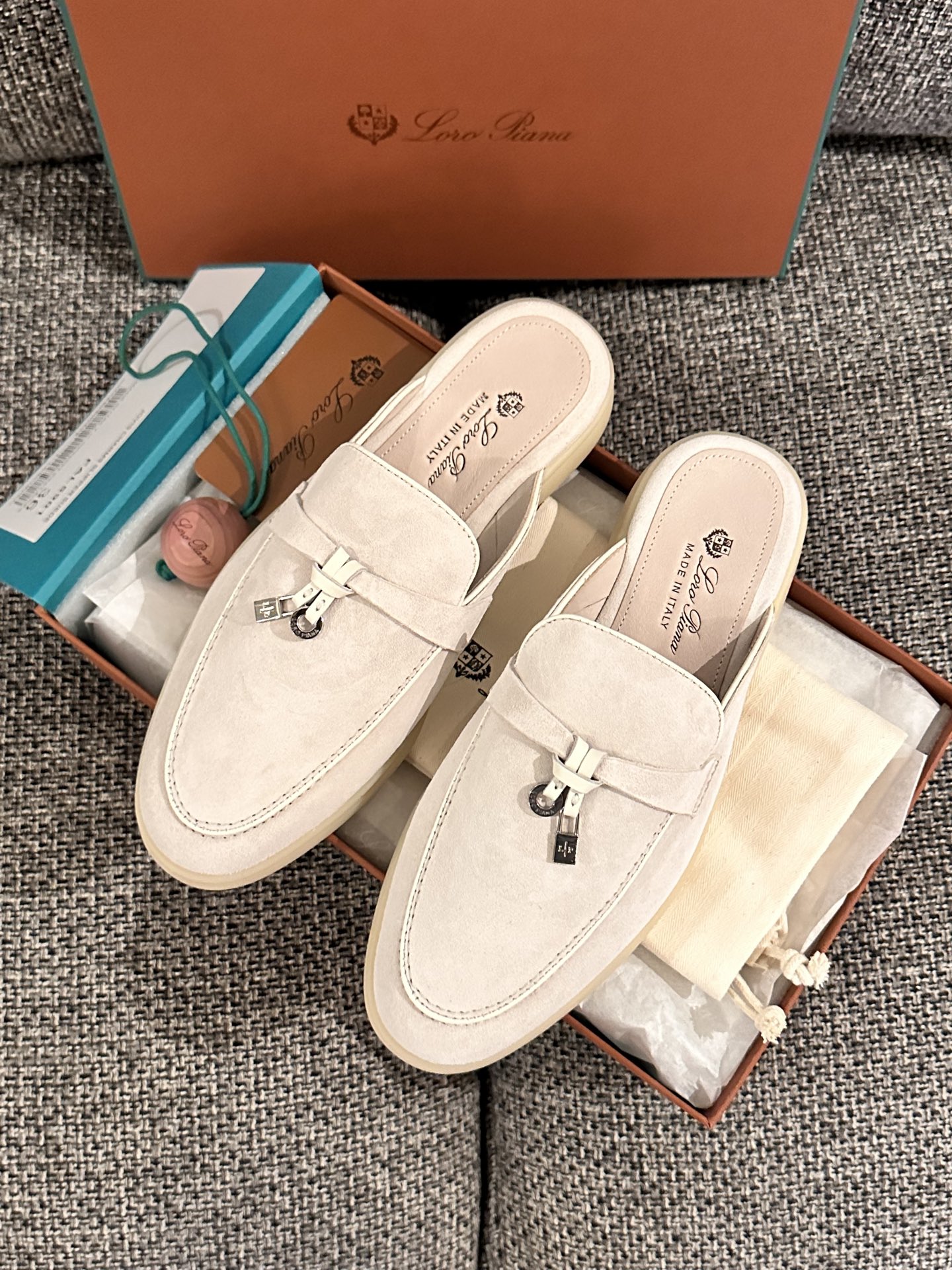 NO:237376,Off-white Size:35-36-37-38-39-40-41-42, half drag19860909灰白色 Size:35-36-37-38-39-40-41-42,半拖,Women's Shoes