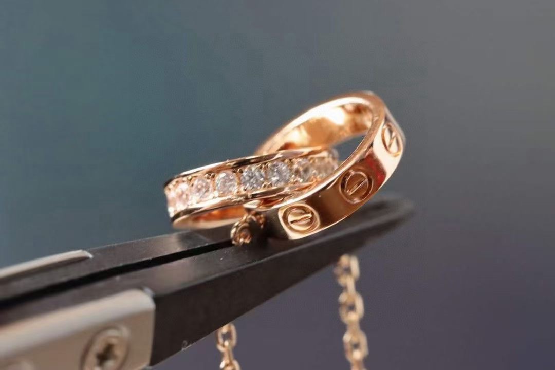 Cartier 卡地亚/Carrier玫瑰金 LOVE满钻双环 项链