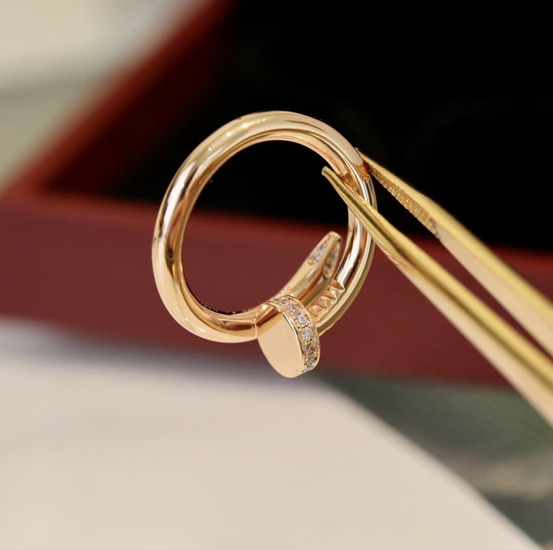 Cartier Cartier 款钉子戒指，头尾钻戒指