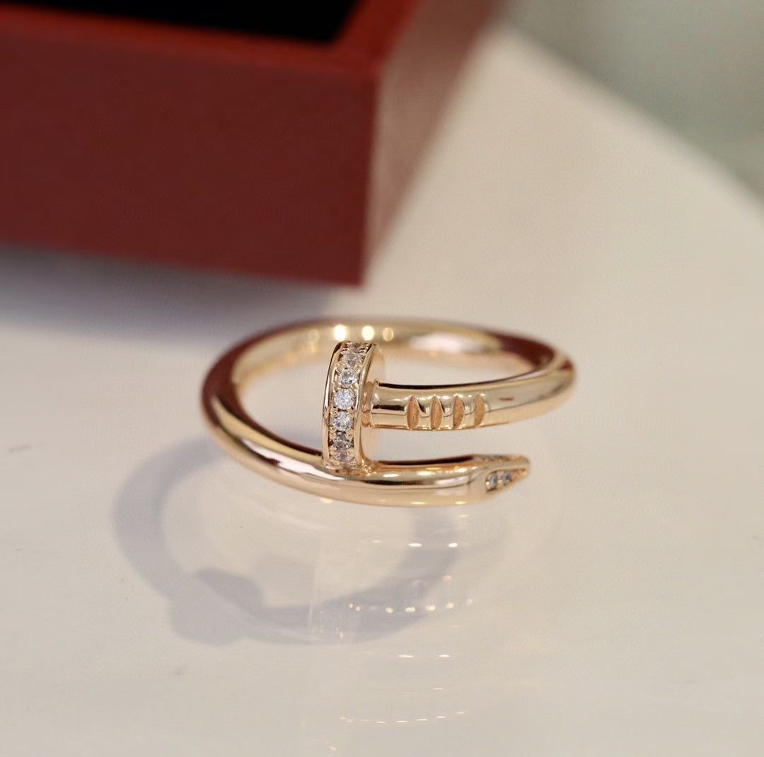 Cartier Cartier 款钉子戒指，头尾钻戒指