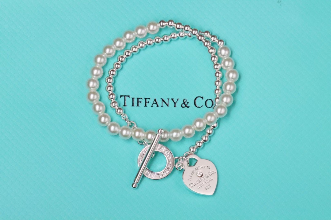 Tiffany & Co. Tiffany&Co.双层心牌珍珠针扣手链