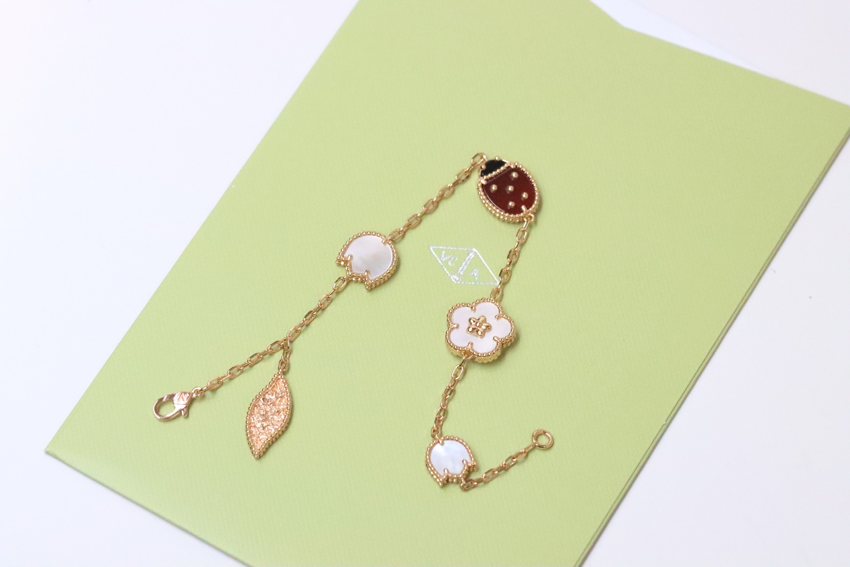 Van Cleef & Arpels Haute Joaillerie Fine Jewelry Earrings Necklace Ring 4