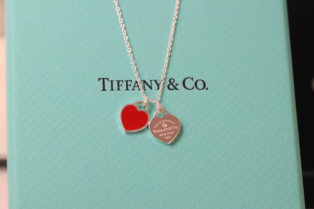 Tiffany & Co. Tiffany&Co.带钻 珐琅心形锁骨项链