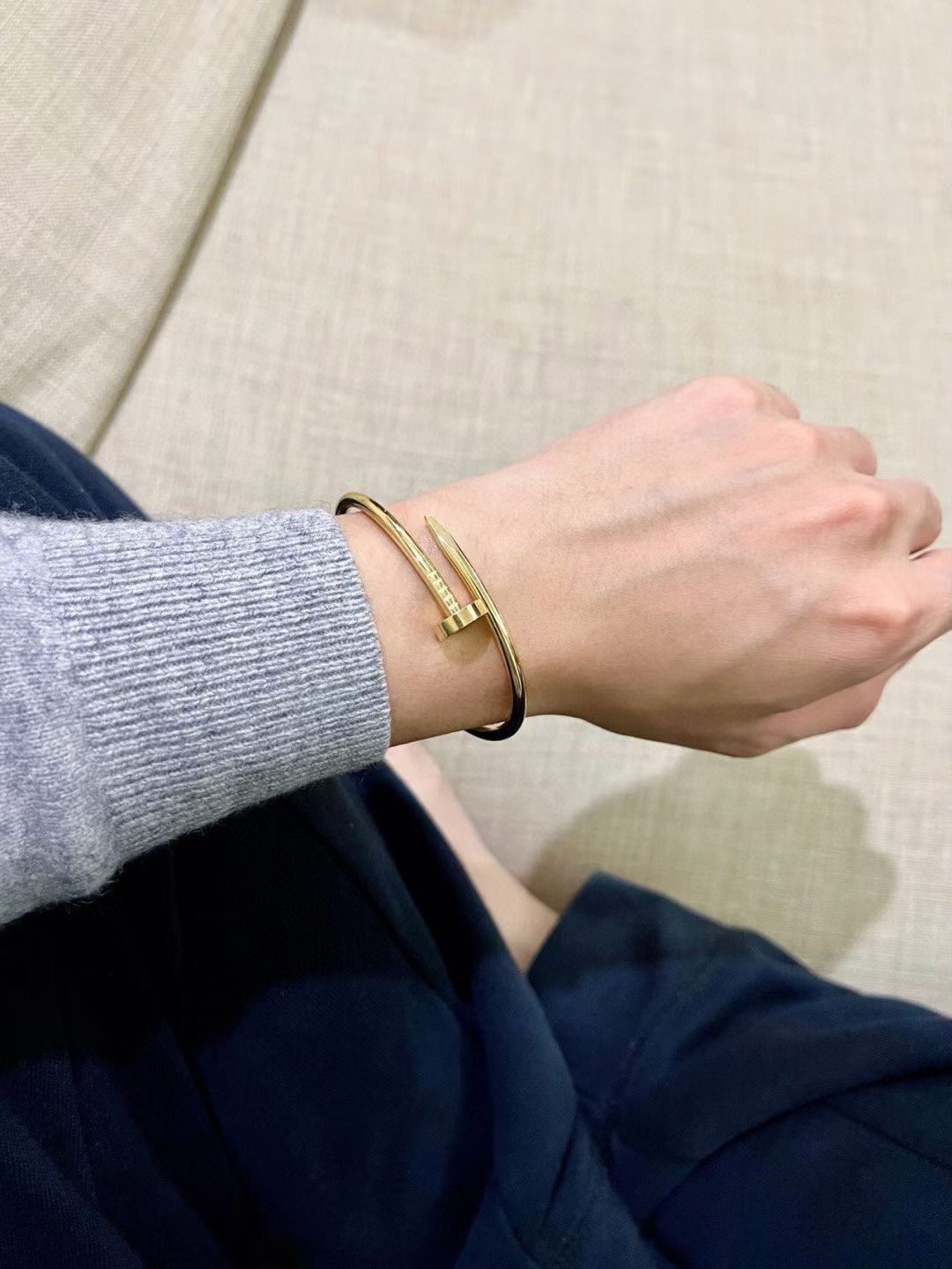 Cartier Cartier 金色 无钻钉子手镯