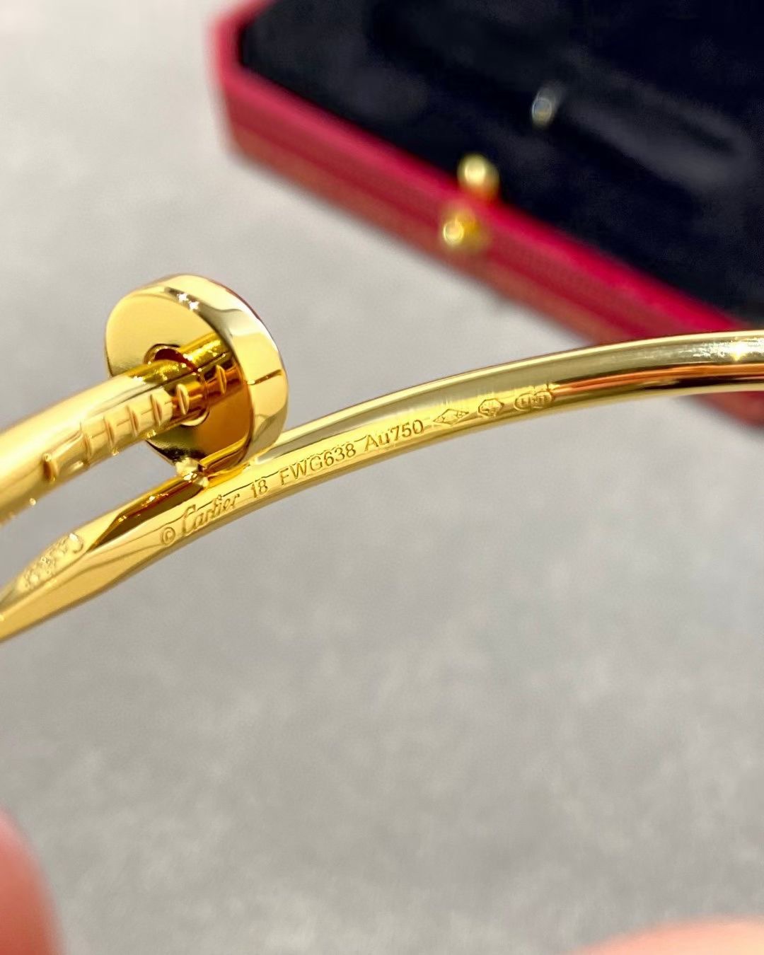 Cartier Cartier 金色 无钻钉子手镯