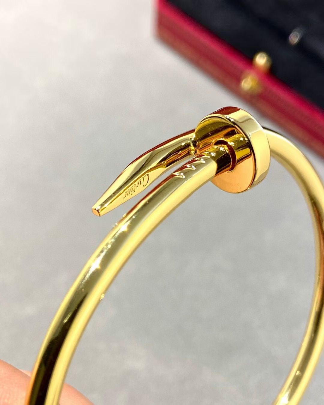 Cartier Cartier 金色 无钻钉子手镯