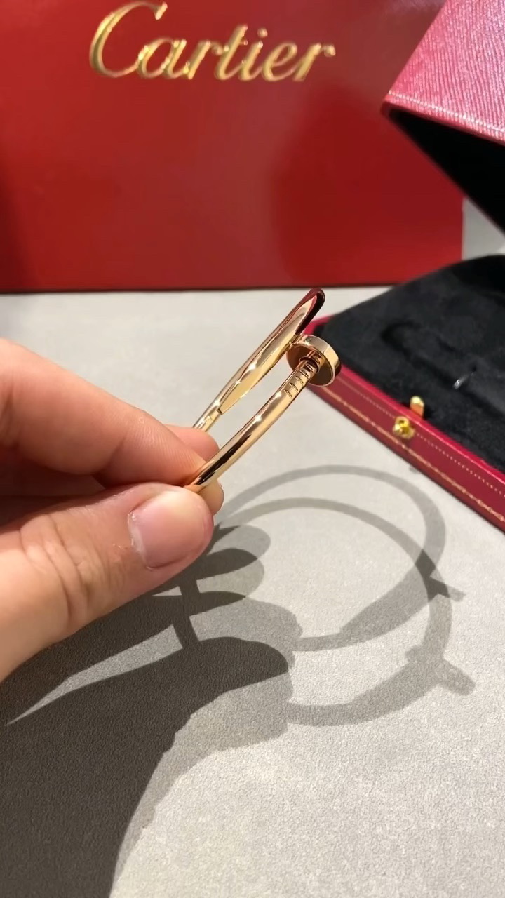 Cartier Cartier 玫瑰金 无钻钻钉子手镯