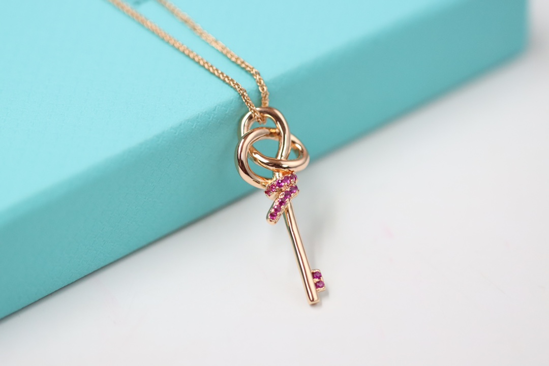 Tiffany & Co. Tiffany&Co. Knot系列 粉钻绳结锁骨项链