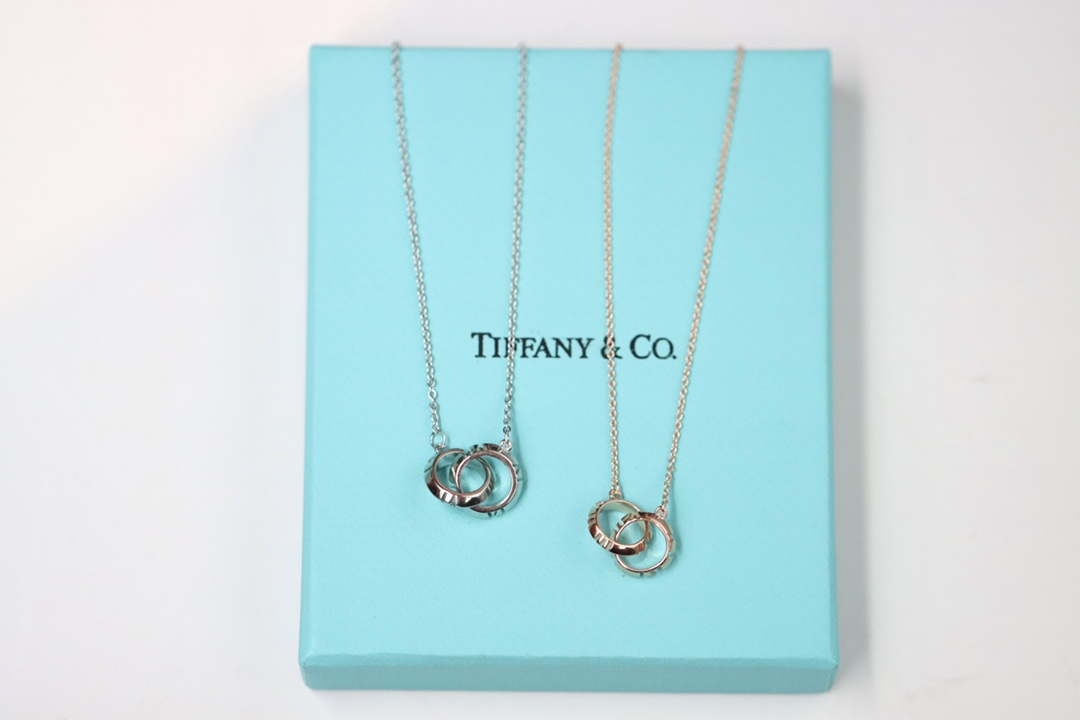 Tiffany & Co. Tiffany&Co. 罗马数字 银色双环锁骨项链