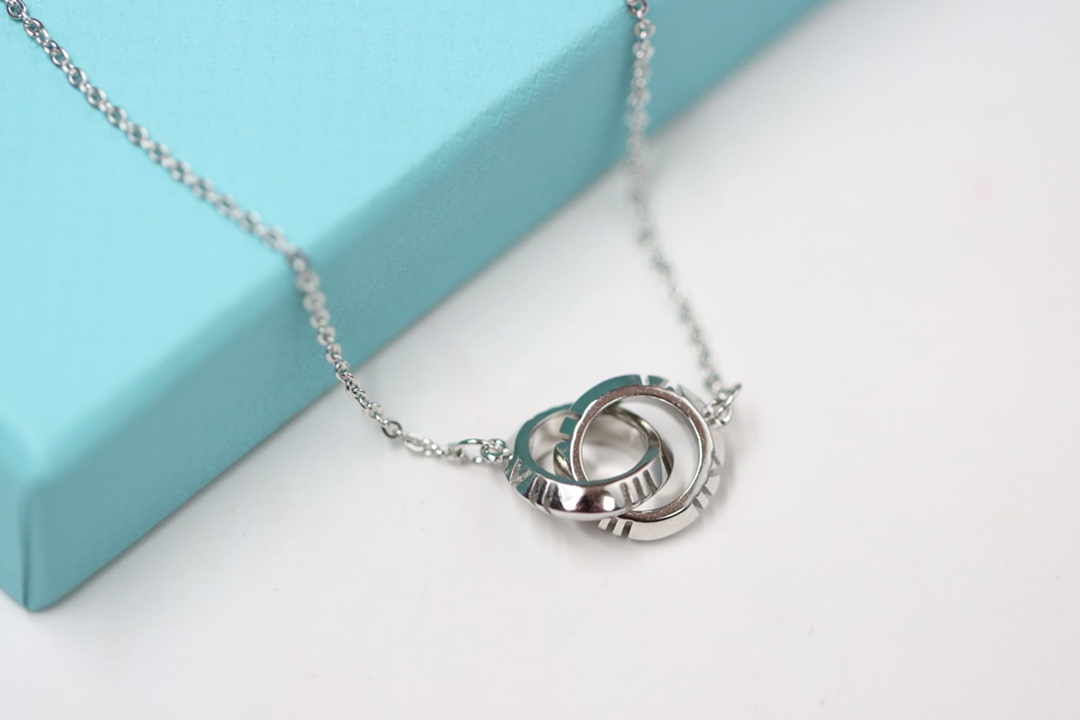 Tiffany & Co. Tiffany&Co. 罗马数字 银色双环锁骨项链