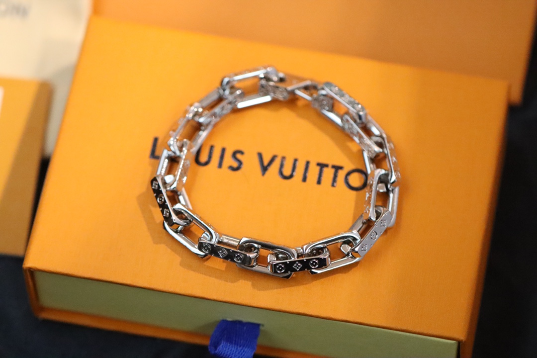 Louis Vuitton Silver-Finish Bamboo Link Bracelet - Comprehensive 7