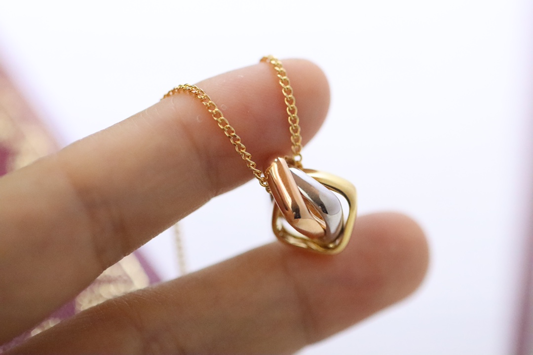 Cartier Cartier/卡地亚 三色三环方形 锁骨项链