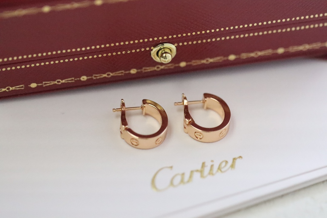 Cartier Cartier/卡地亚 Love系列 CNC螺丝半圈耳环