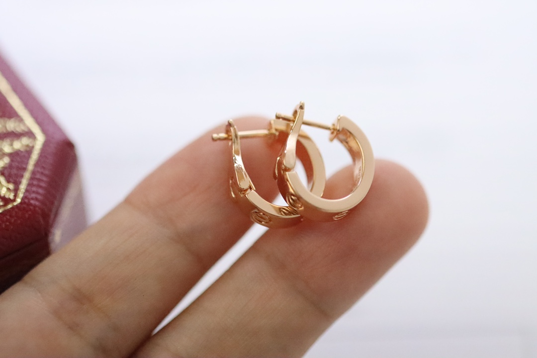 Cartier Cartier/卡地亚 Love系列 CNC螺丝半圈耳环