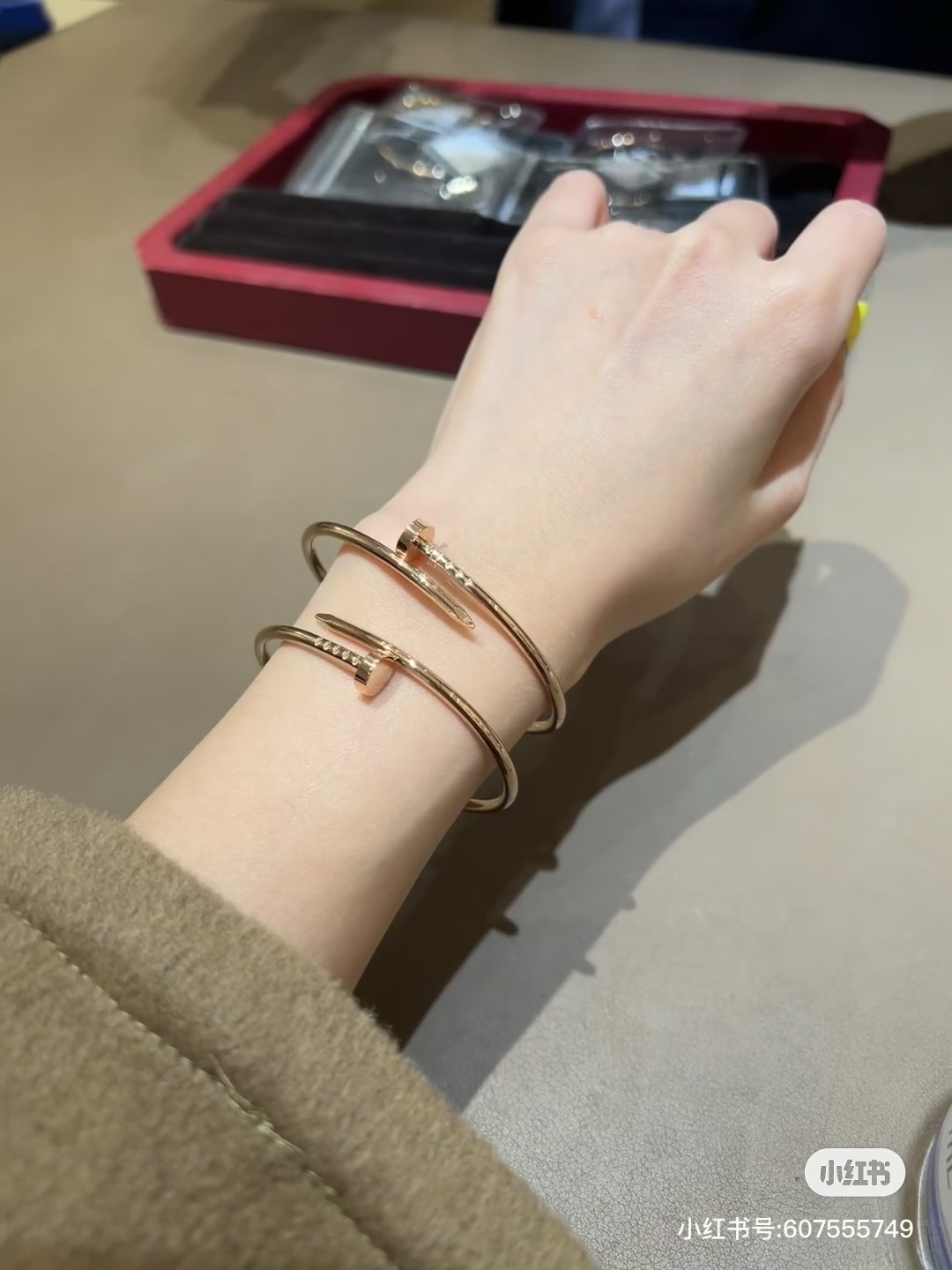 Cartier Cartier 玫瑰金 细版无钻钉子手镯