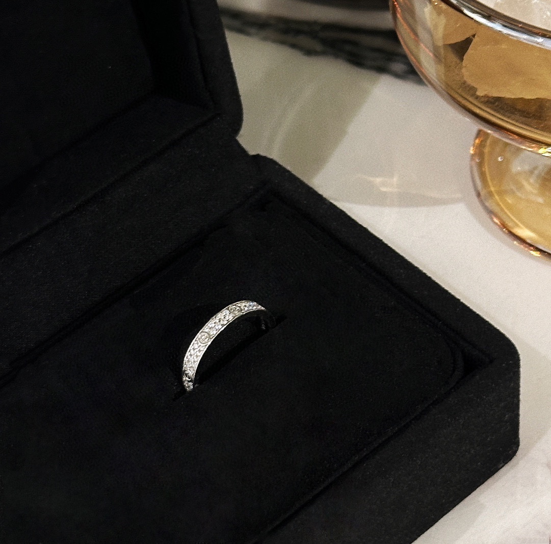Cartier Cartier 银色 窄版满天星两排钻戒指