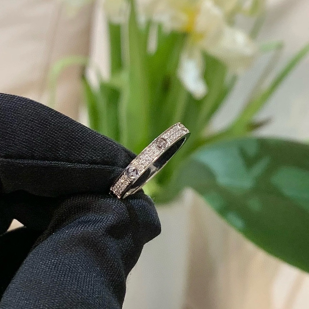 Cartier Cartier 银色 窄版满天星两排钻戒指