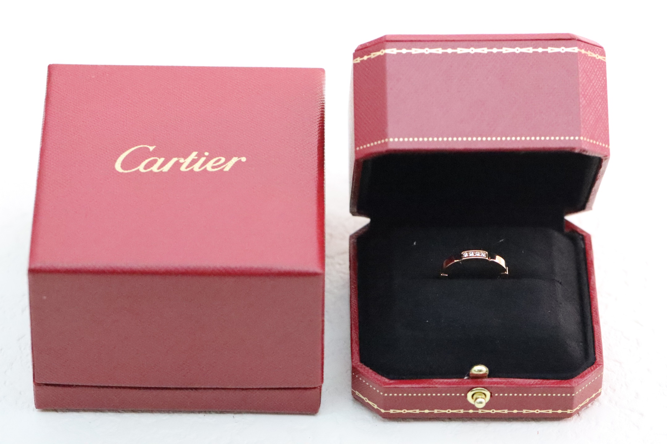 Cartier Cartier 新款镶钻签名情侣戒指 三色可选