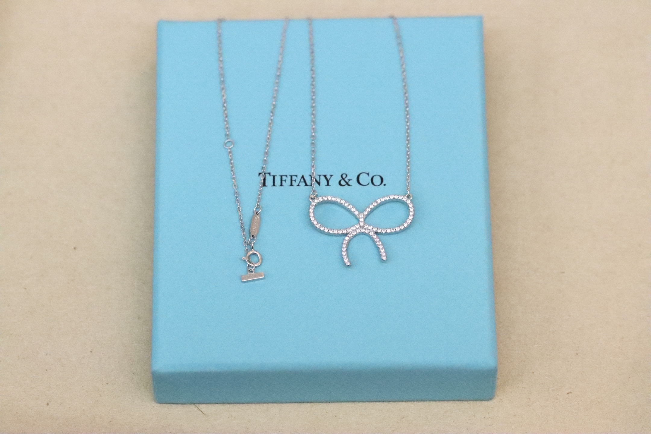 Tiffany & Co. Tiffany&Co. 银色蝴蝶结满钻锁骨项链