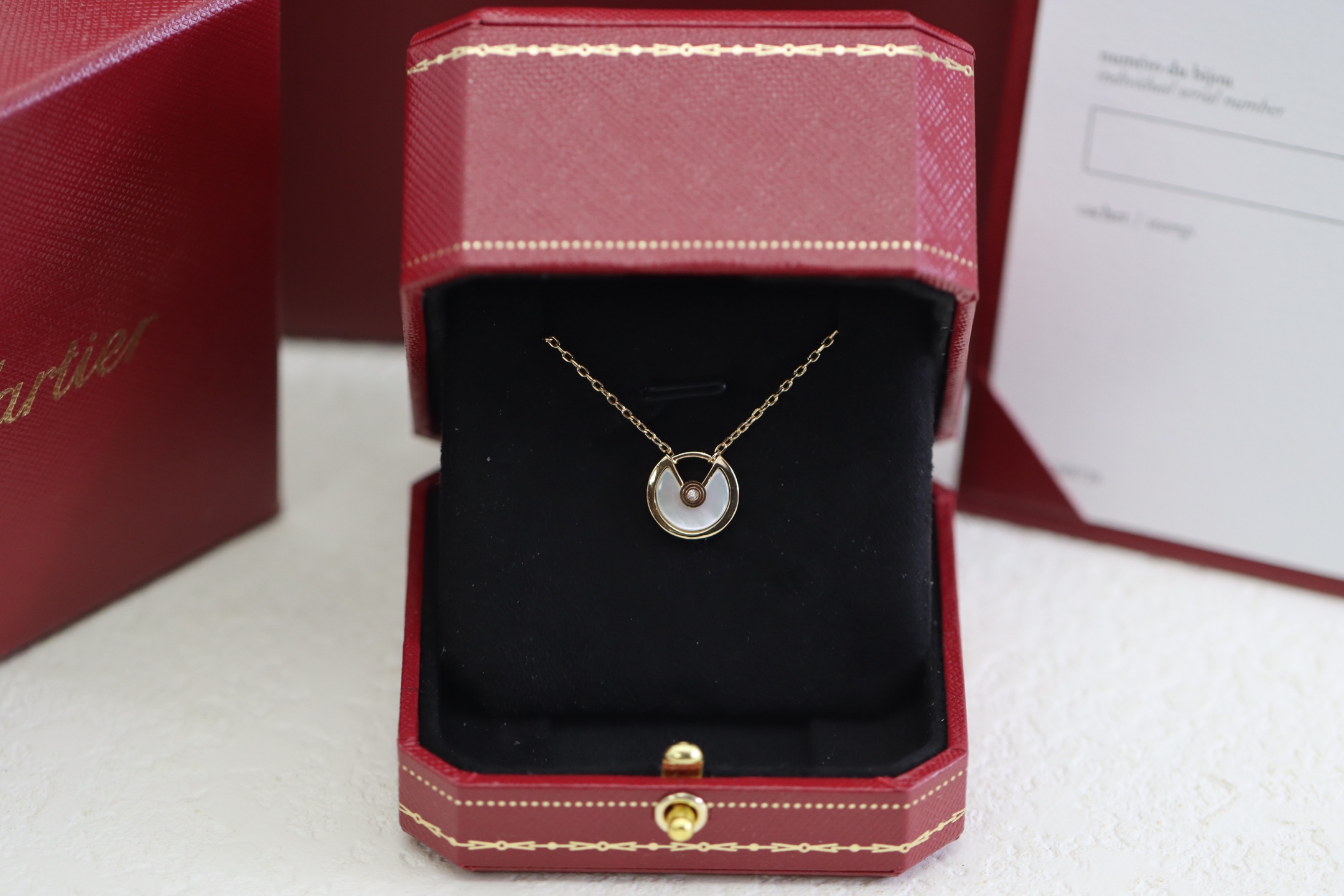 Cartier Cartier卡地亚 玫瑰金白贝护身符 锁骨项链