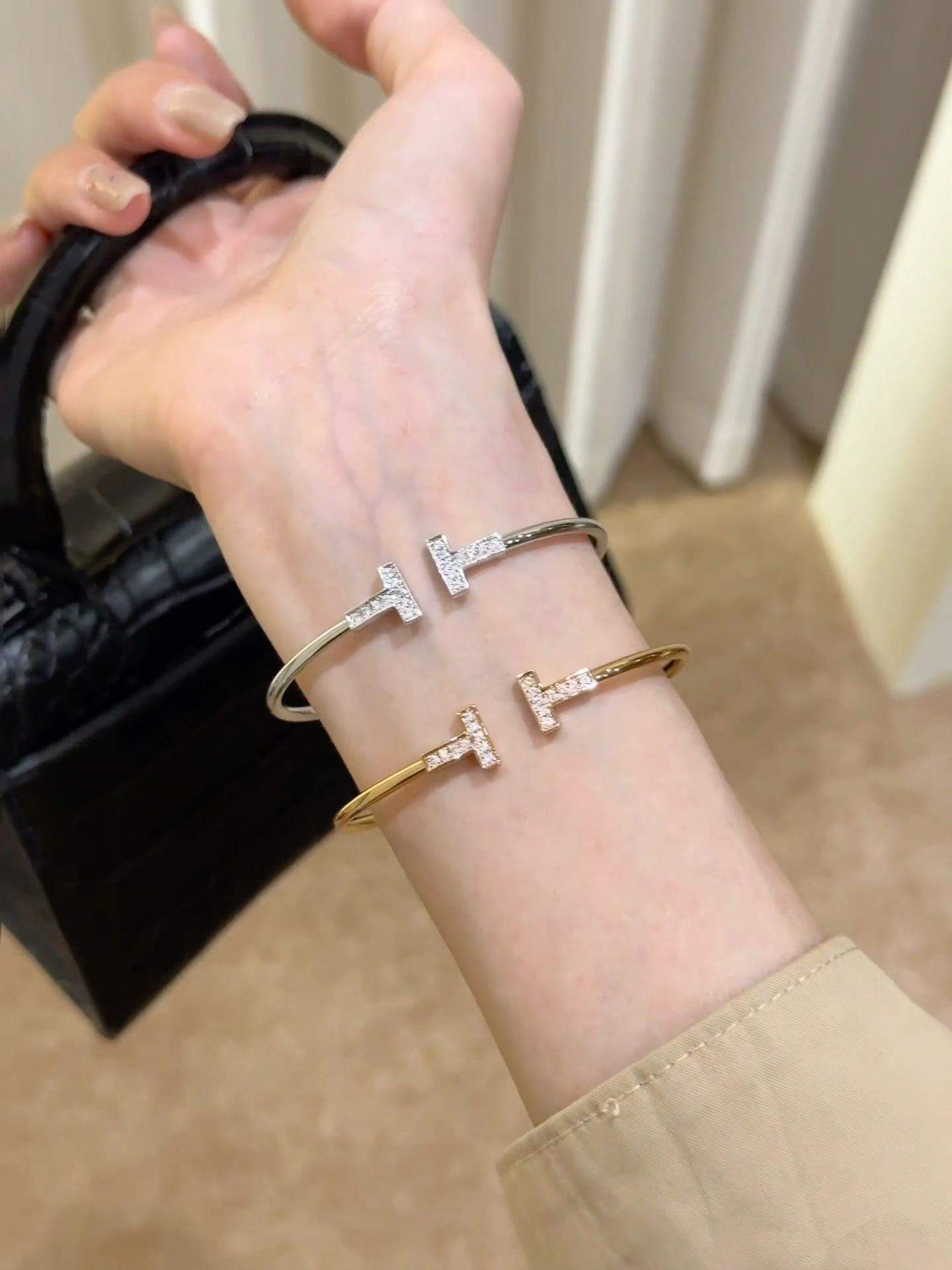 Tiffany & Co. Tiffany&Co. 银色满钻双T手镯