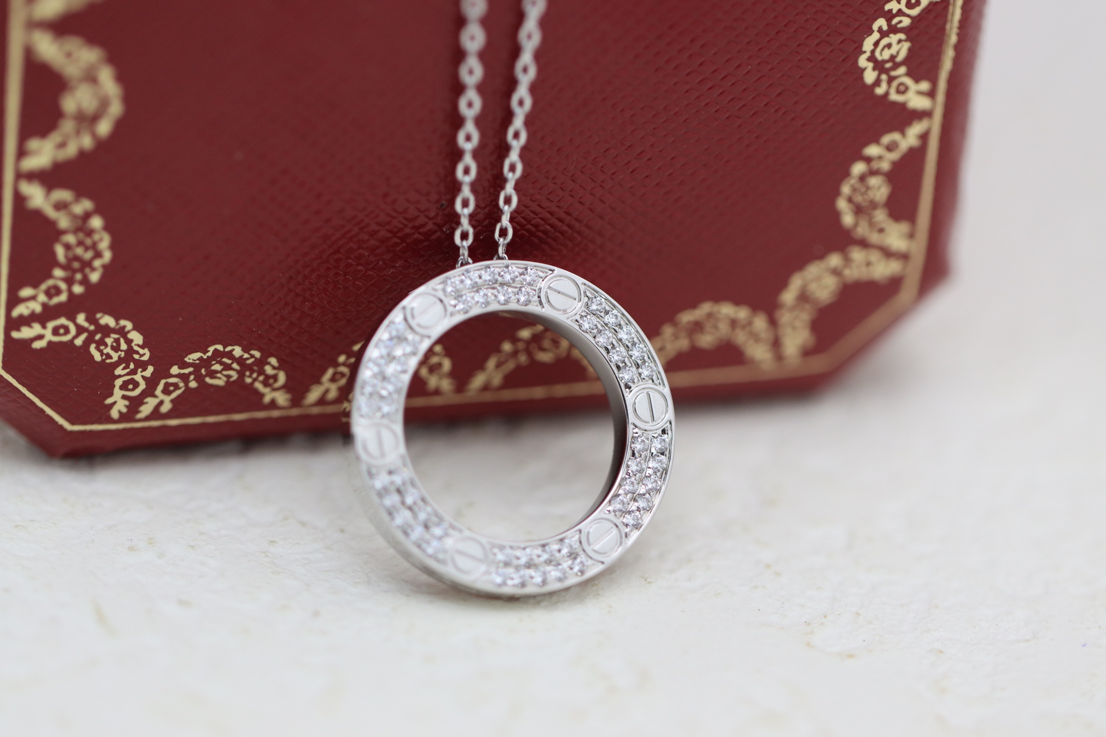 Cartier Cartier 卡地亚 银色满钻圆饼 项链