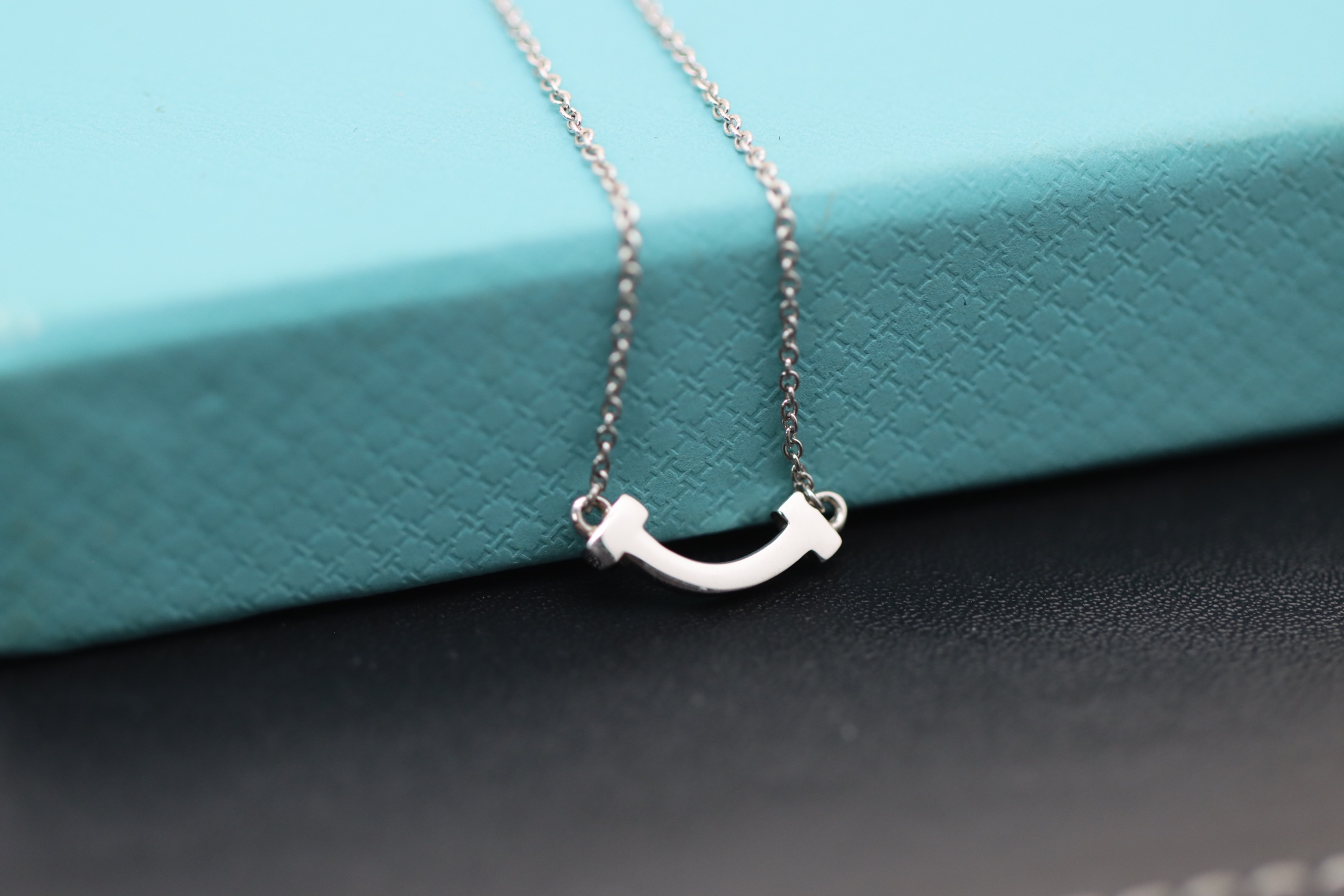 Tiffany & Co. Tiffany&Co. 银色迷你无钻笑脸项链