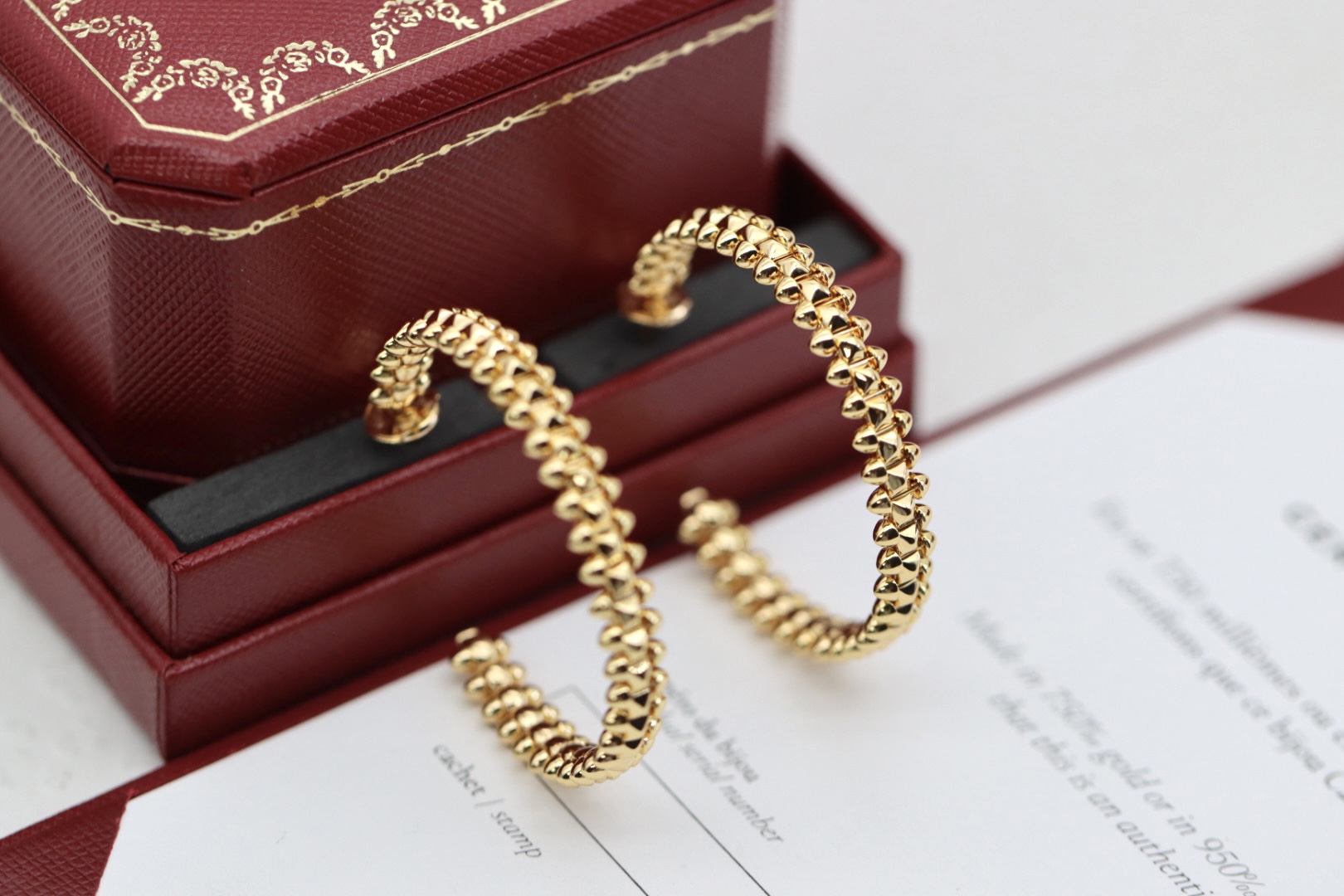 Cartier 卡地亚 玫瑰金铆钉（子弹头）耳钉耳环