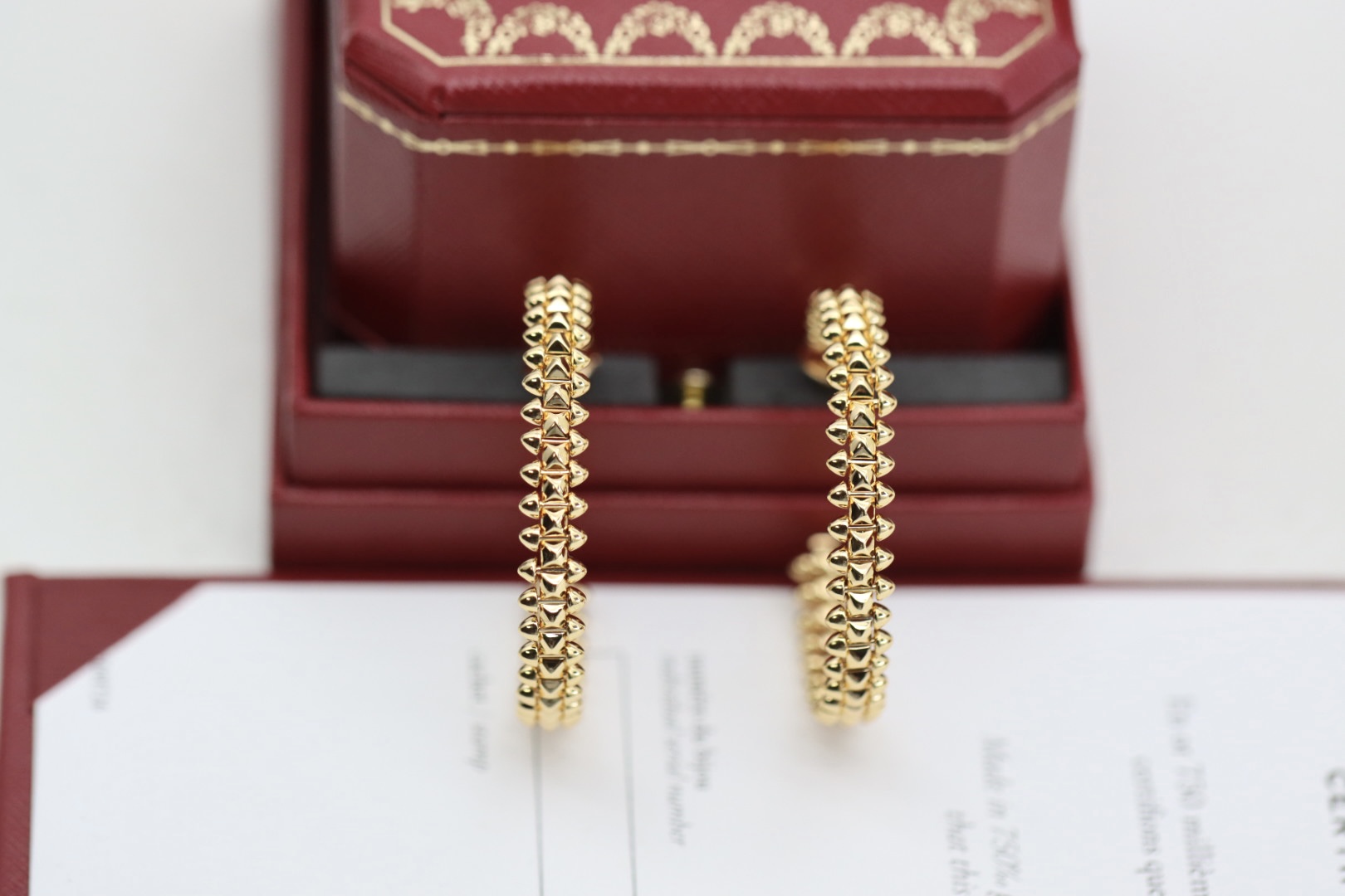 Cartier 卡地亚 玫瑰金铆钉（子弹头）耳钉耳环