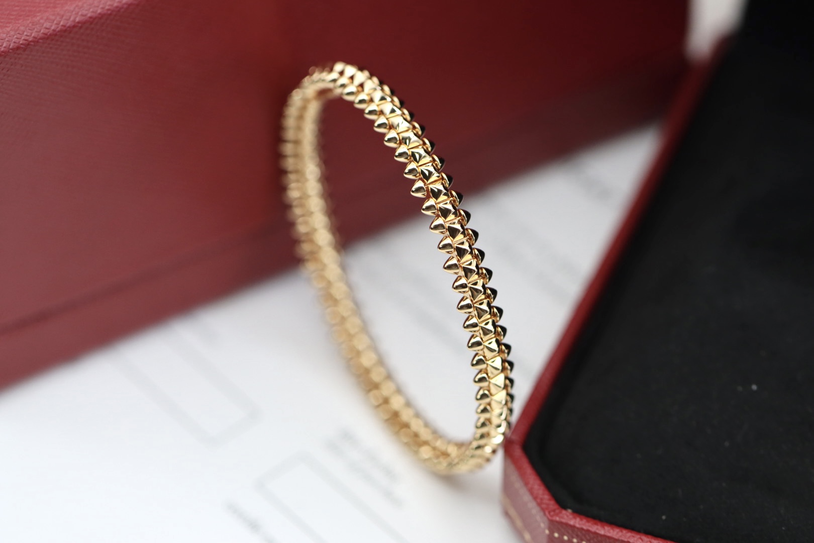 Cartier 卡地亚 玫瑰金铆钉（子弹头）手镯
