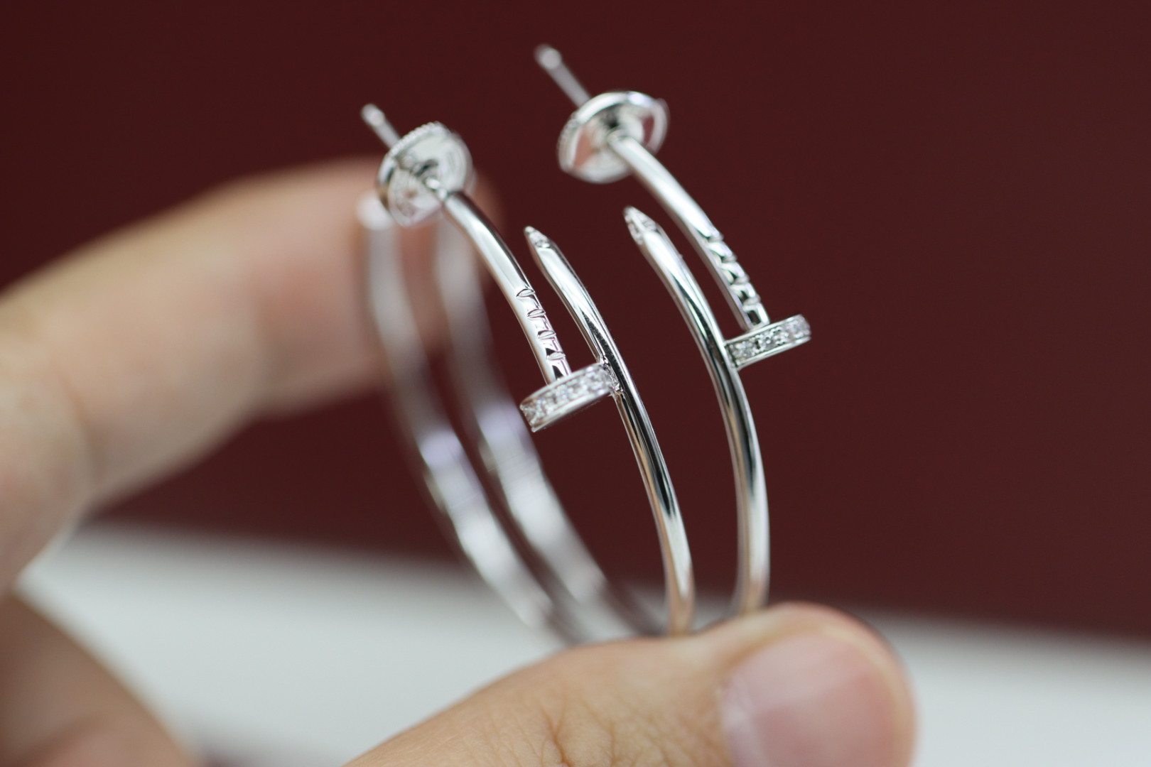 Cartier Cartier 银色 头尾钻钉子耳环