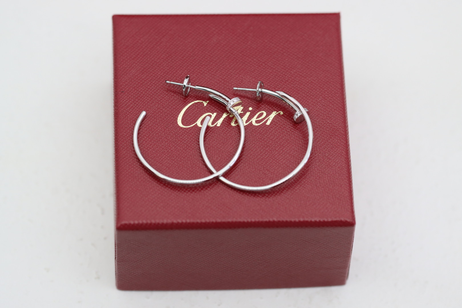 Cartier Cartier 银色 头尾钻钉子耳环