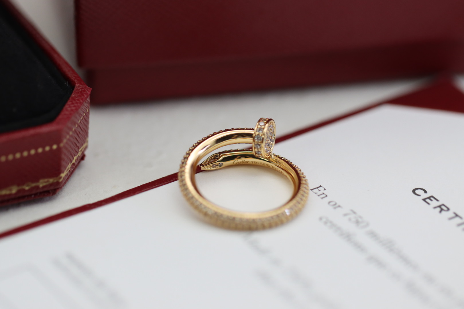 Cartier Cartier 新款 玫瑰金满钻钉子戒指