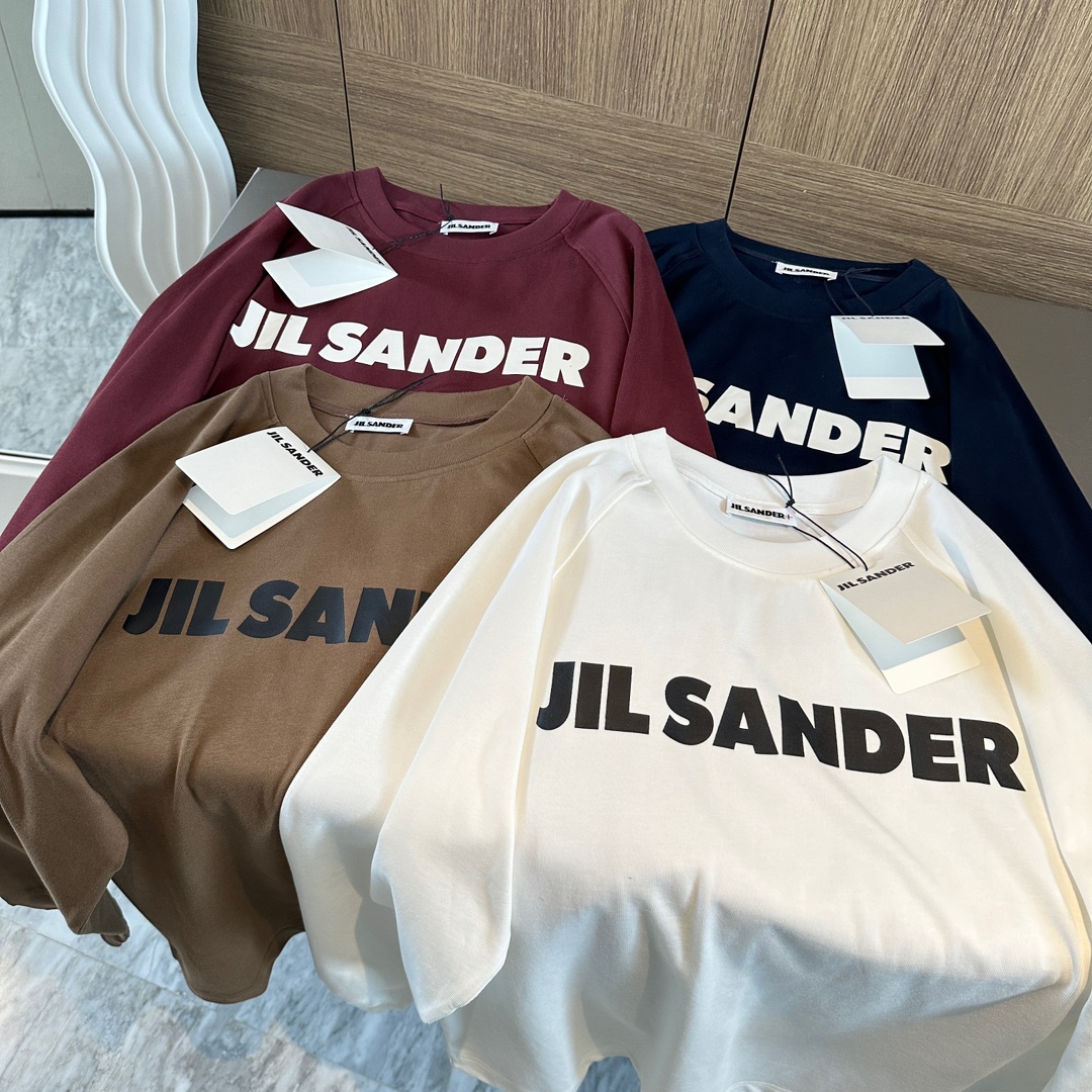 Jilsander印花logo圆领长袖简约有辨识度的百搭基础款！！️进口机标志性logo印花点缀日常随意