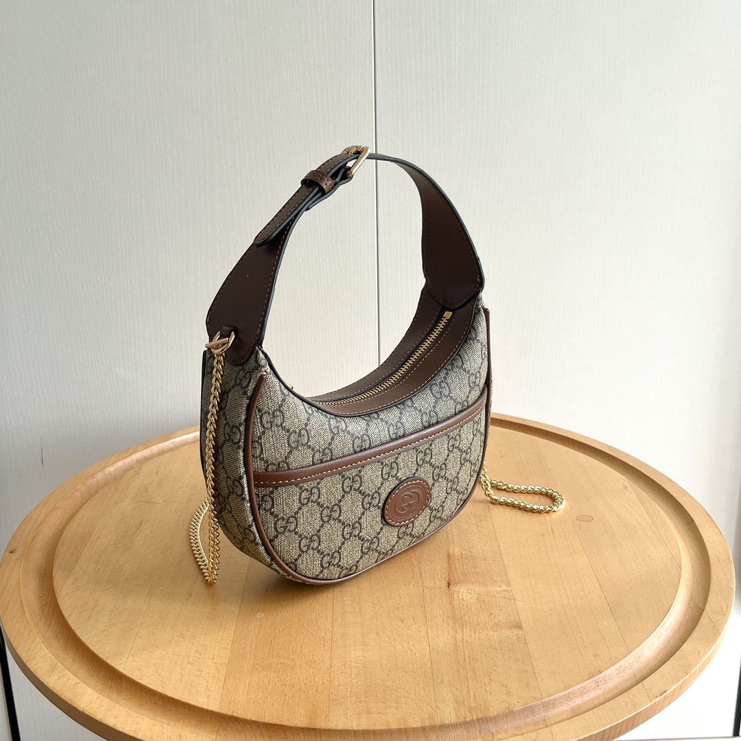 实拍#

款号：
尺寸；22x 12.5x 5cm

GG半月造型迷你手袋，
这款迷你手袋采用新月造型搭