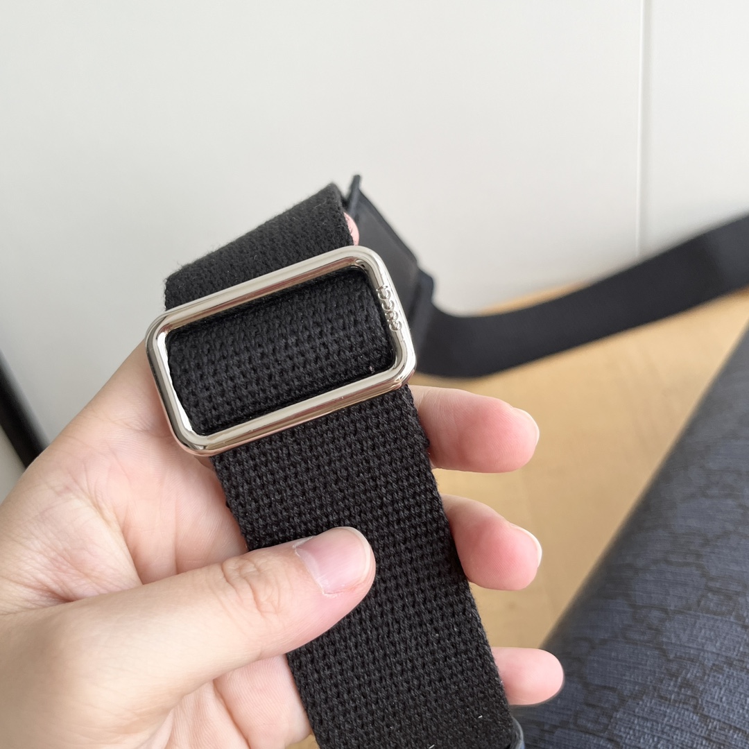 Ophidia郵差包 - 磁力翻蓋扣＆調節式肩帶