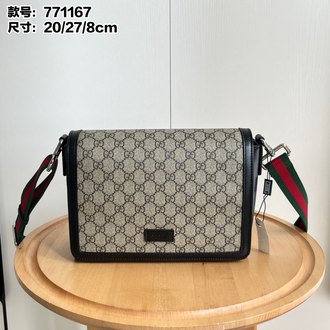 Gucci GG Supreme Top
 Crossbody & Shoulder Bags Black Canvas Fabric