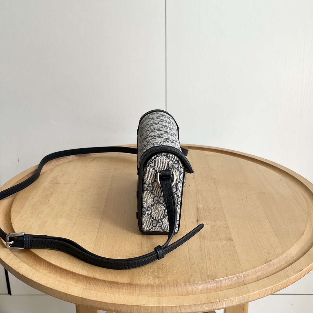 Gucci 699296 GG Supreme 18 12 5cm crossbody everyday
