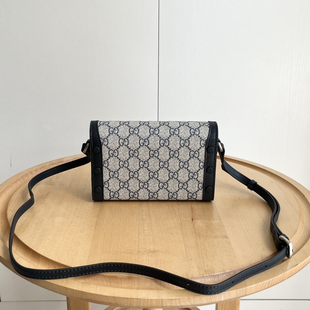 Gucci 699296 GG Supreme 18 12 5cm crossbody everyday