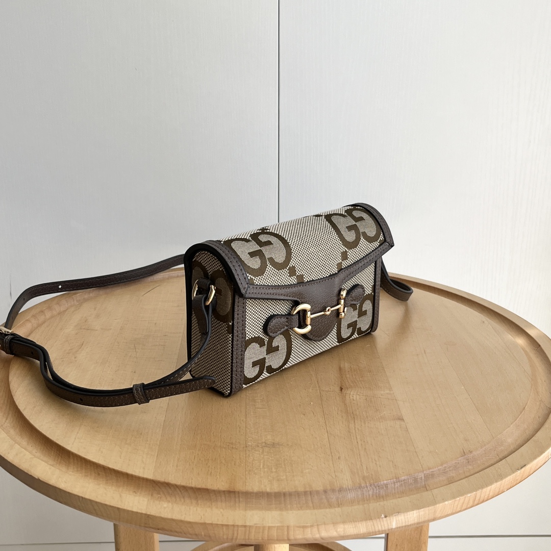 Gucci 699296 GG Supreme brown 18 12 5cm crossbody everyday