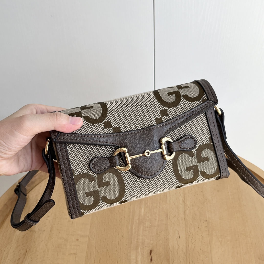 Gucci 699296 GG Supreme brown 18 12 5cm crossbody everyday