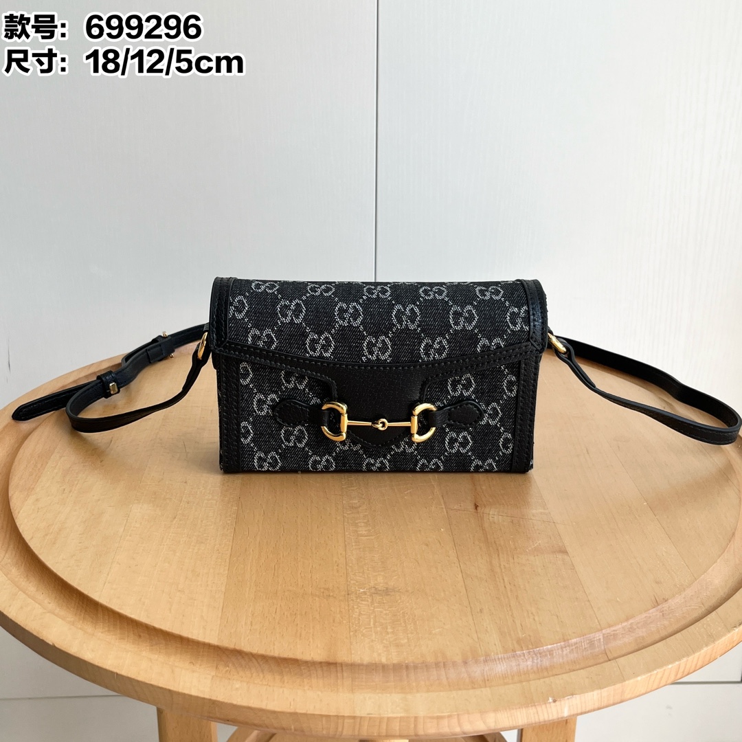 Gucci 699296 Black GG canvas 18 12 5cm crossbody everyday