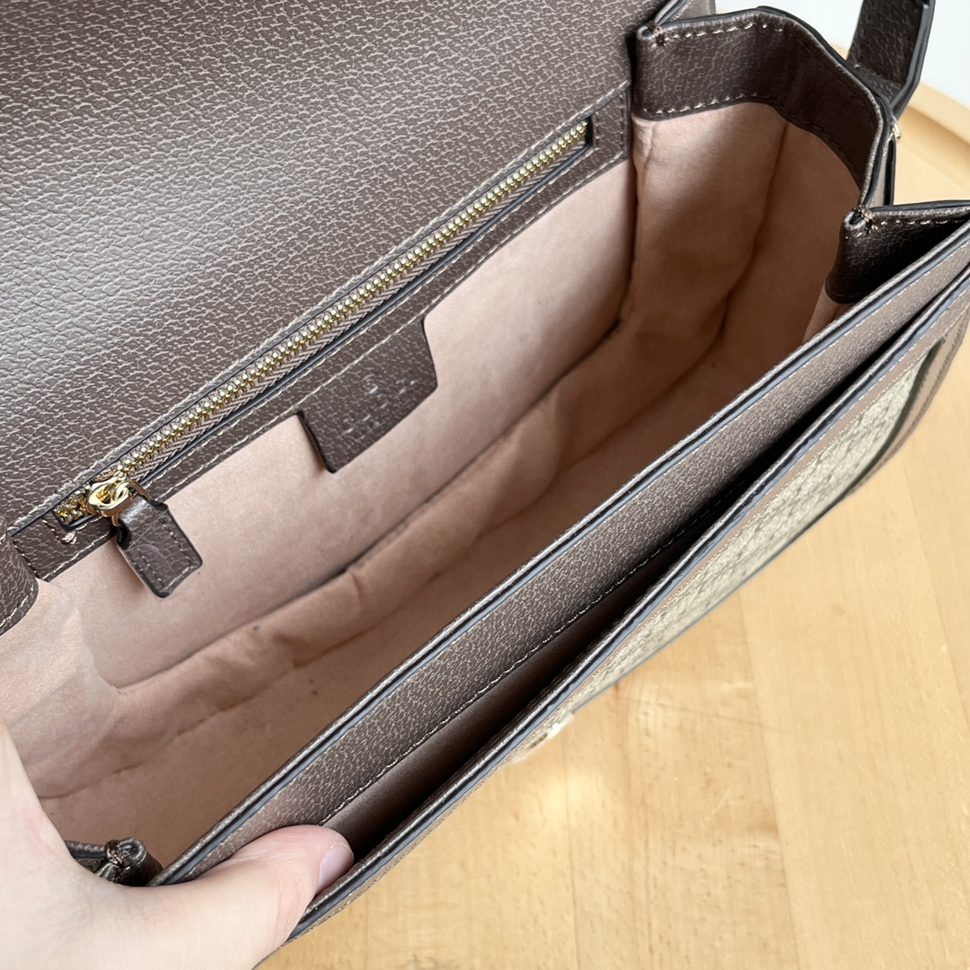 实拍#

型号：
尺寸：25*18*9cm

2020年新品在最新的收藏中，新的shap-e加入了off